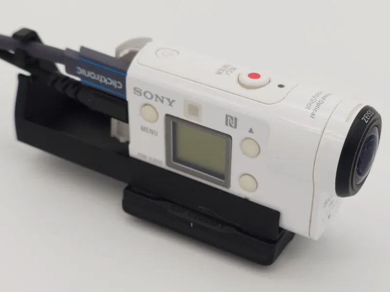 Sony FDR-X3000 wire stress relief