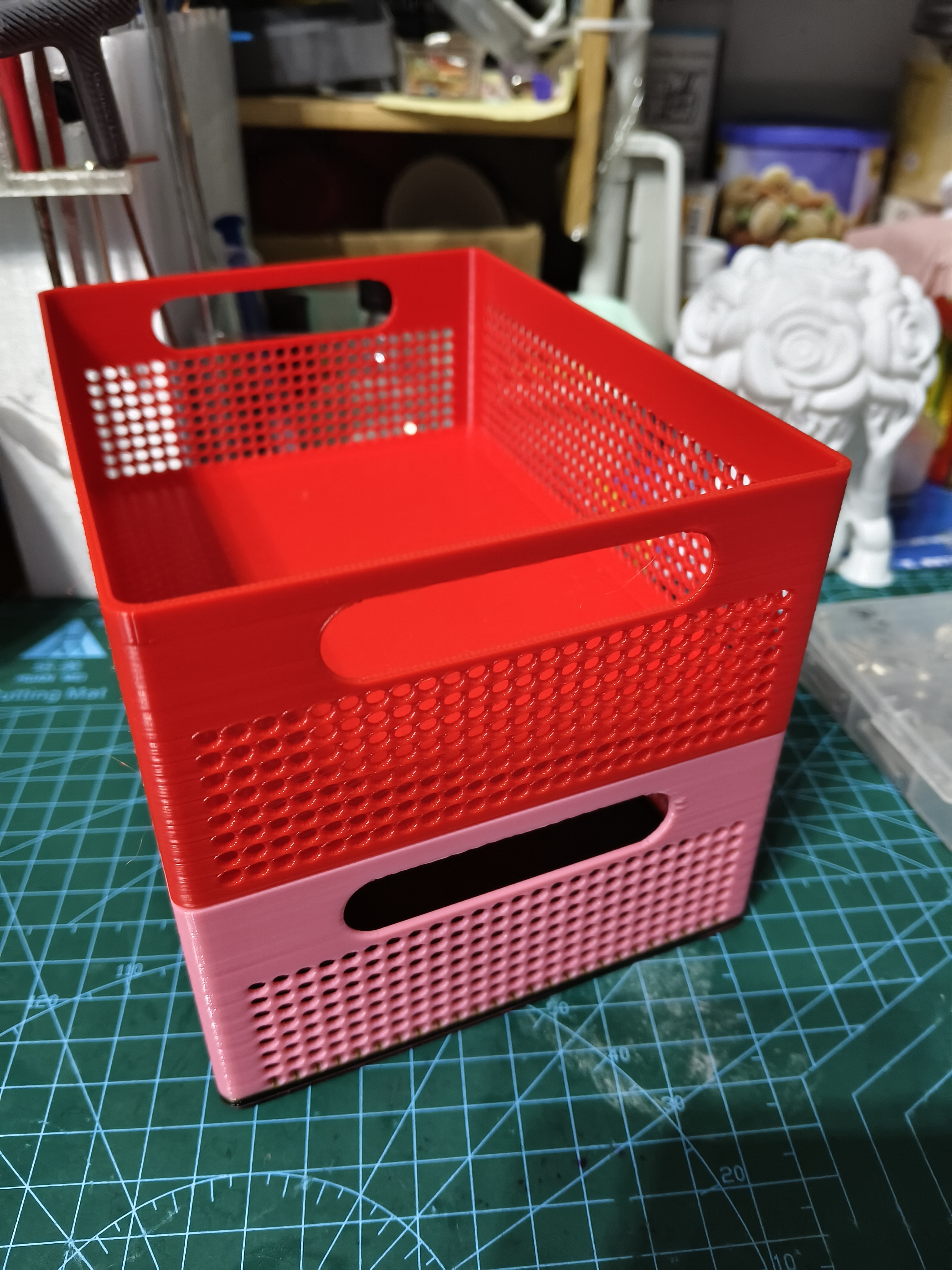 Miniatura 5 do modelo 3D 收纳盒 可堆叠镂空收纳盒 整理箱