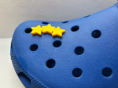 star-chain croc pin