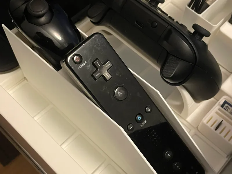 Gridfinity Wii remote and nunchuk holder