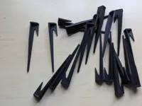 Piquets pour fil de délimitation de tondeuse robot — photo 1