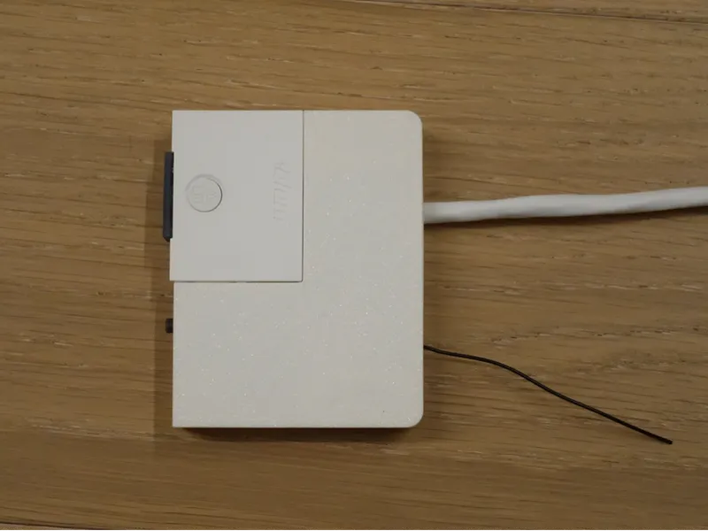 DIY Blum to Z-wave adapter enclosure