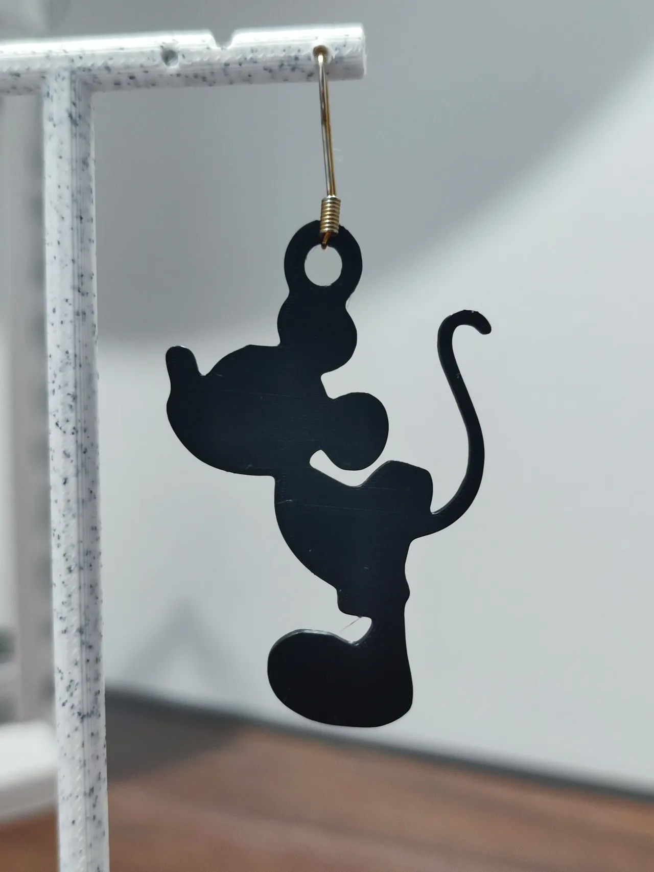 Aretes Mickey Twist view 4