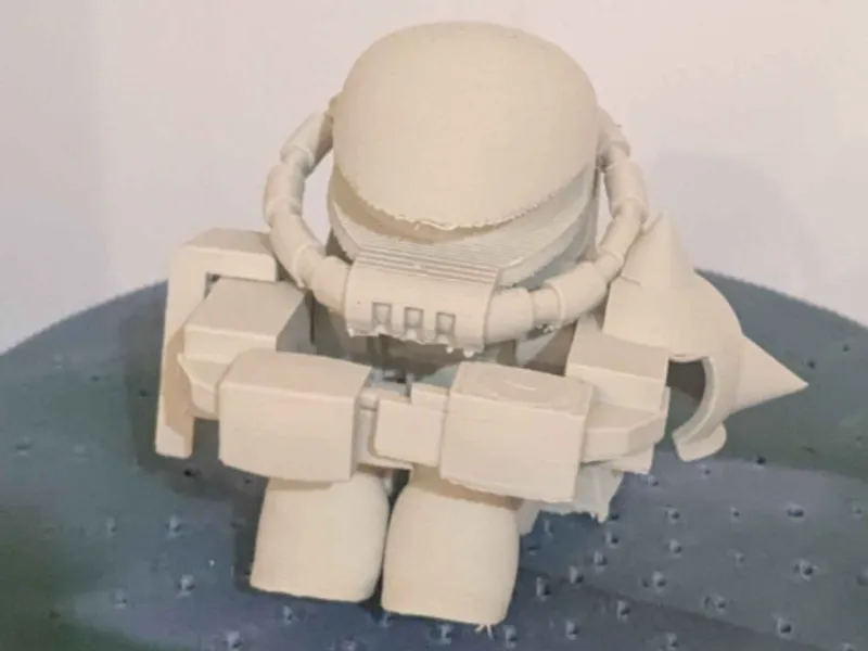 抱著腿的薩克  cute Zaku hug his legs