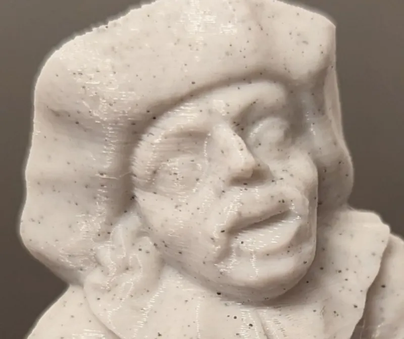 Dwarf with pot