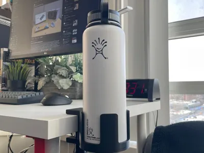 40 oz Hydroflask Holder for Ikea Table