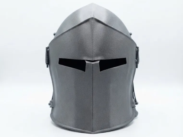 Pieza para disfraz o exhibición: MEDIEVAL SENTINEL HELMET. Referencia del modelo original.
