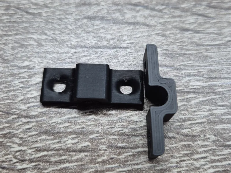 Cable holder