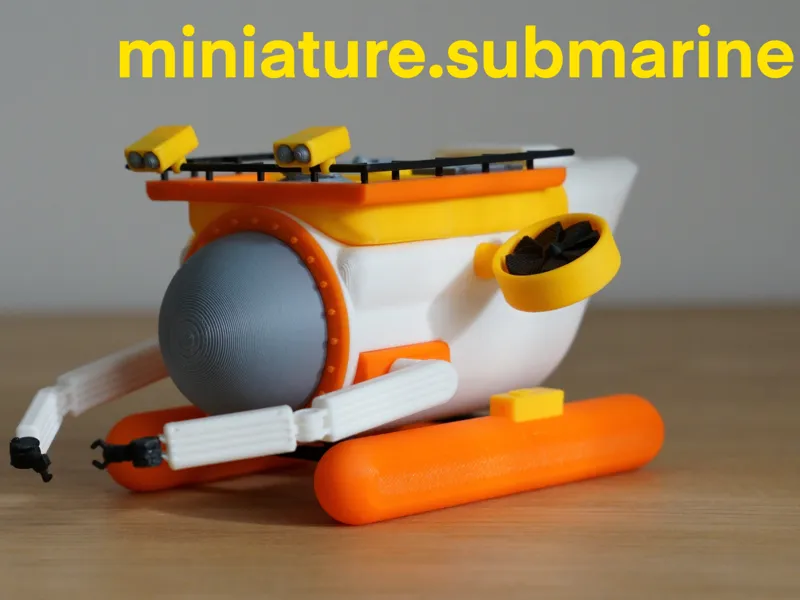 miniature.submarine