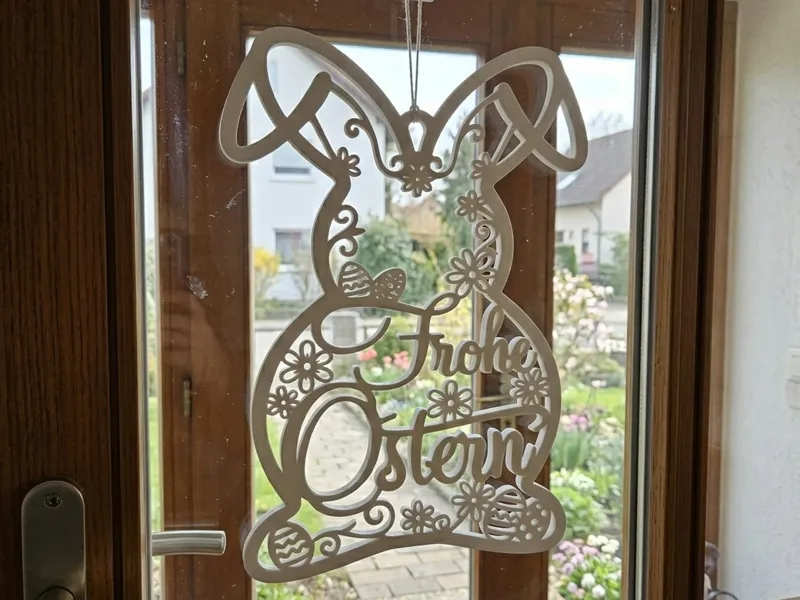 Osterhasen-Silhouette mit Ornamenten