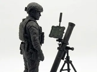 Modern Soldier with Mortar (scale 1x35)