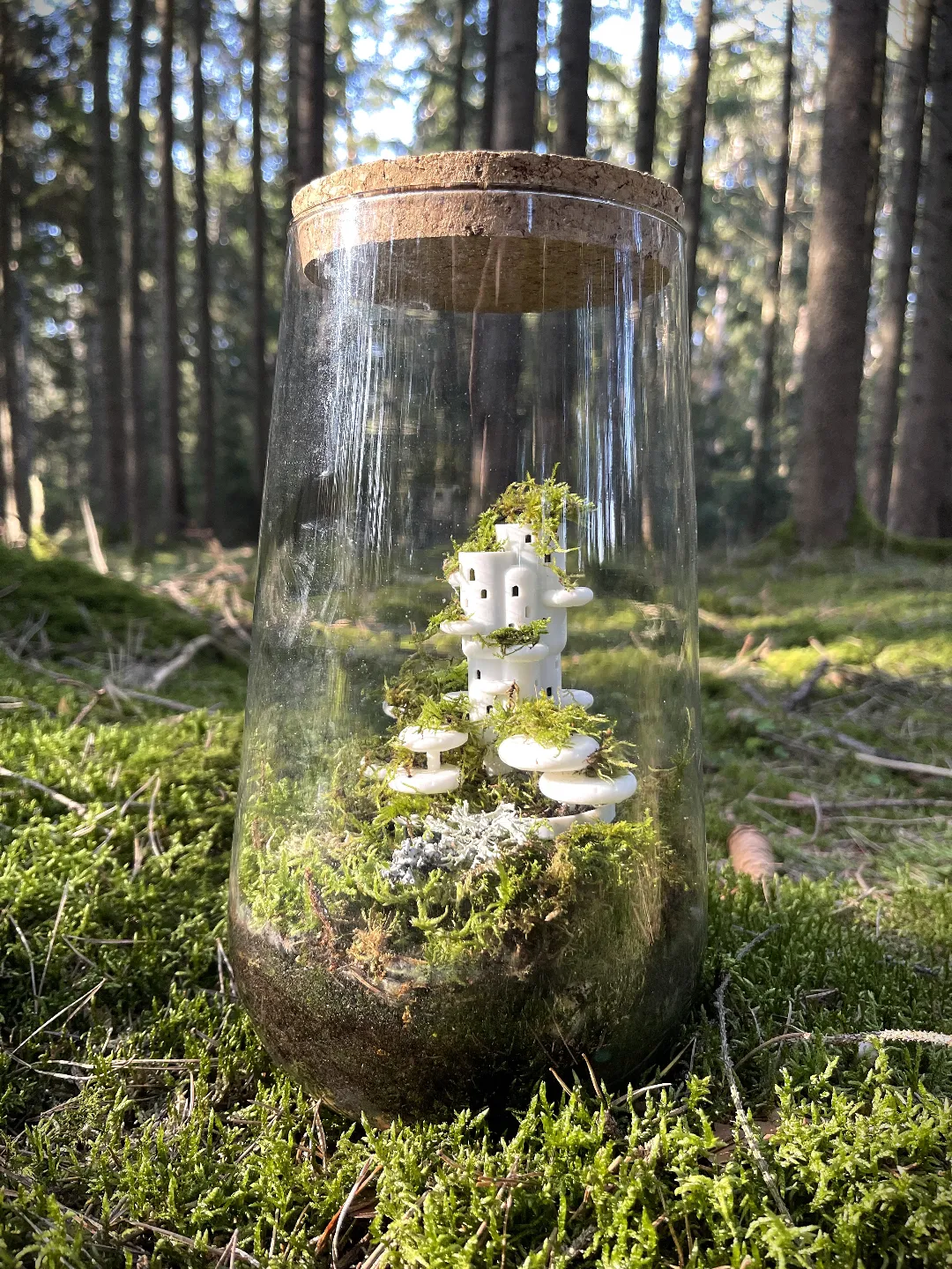 Moos Stadt Diorama Flaschengarten view 2