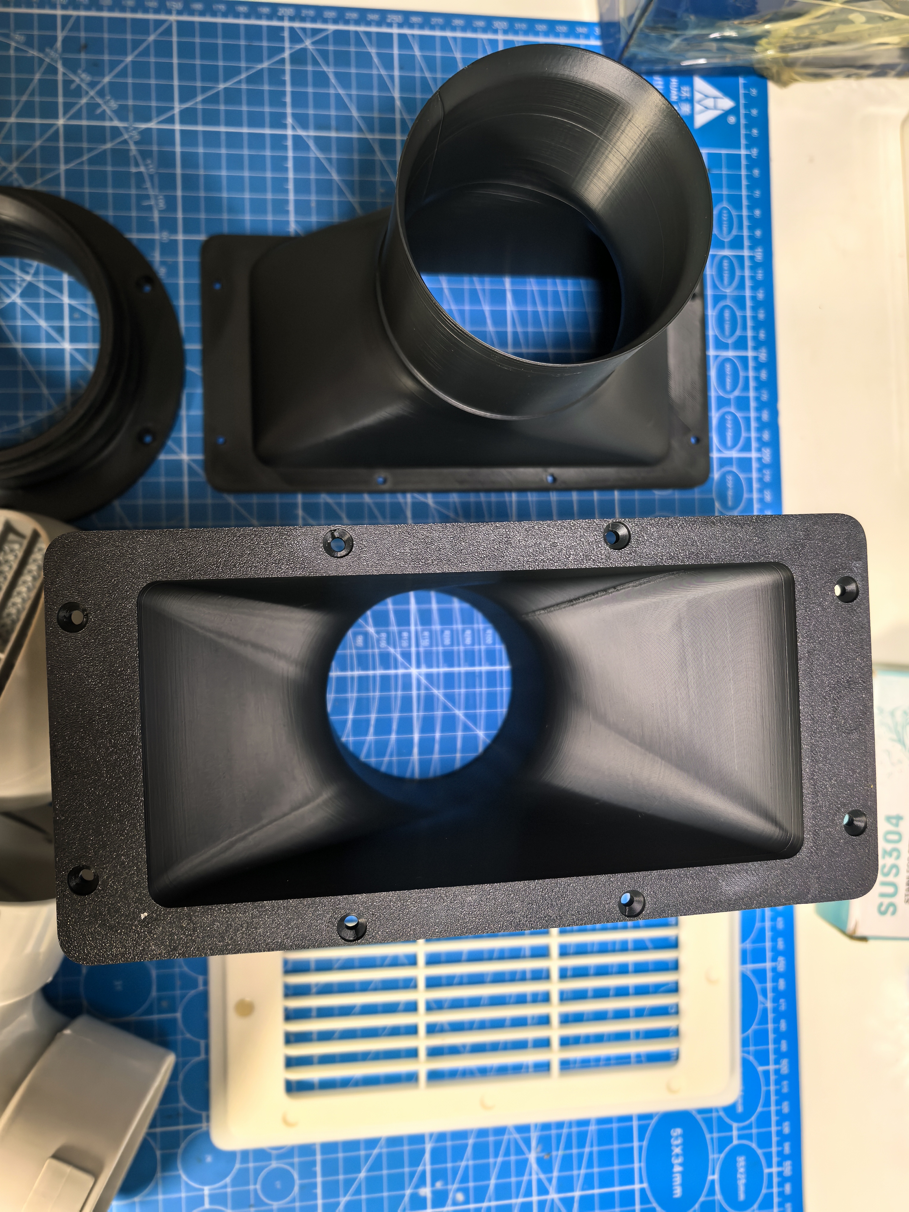 Miniatura 1 do modelo 3D 新风穿墙风管套件（承插卡扣式）