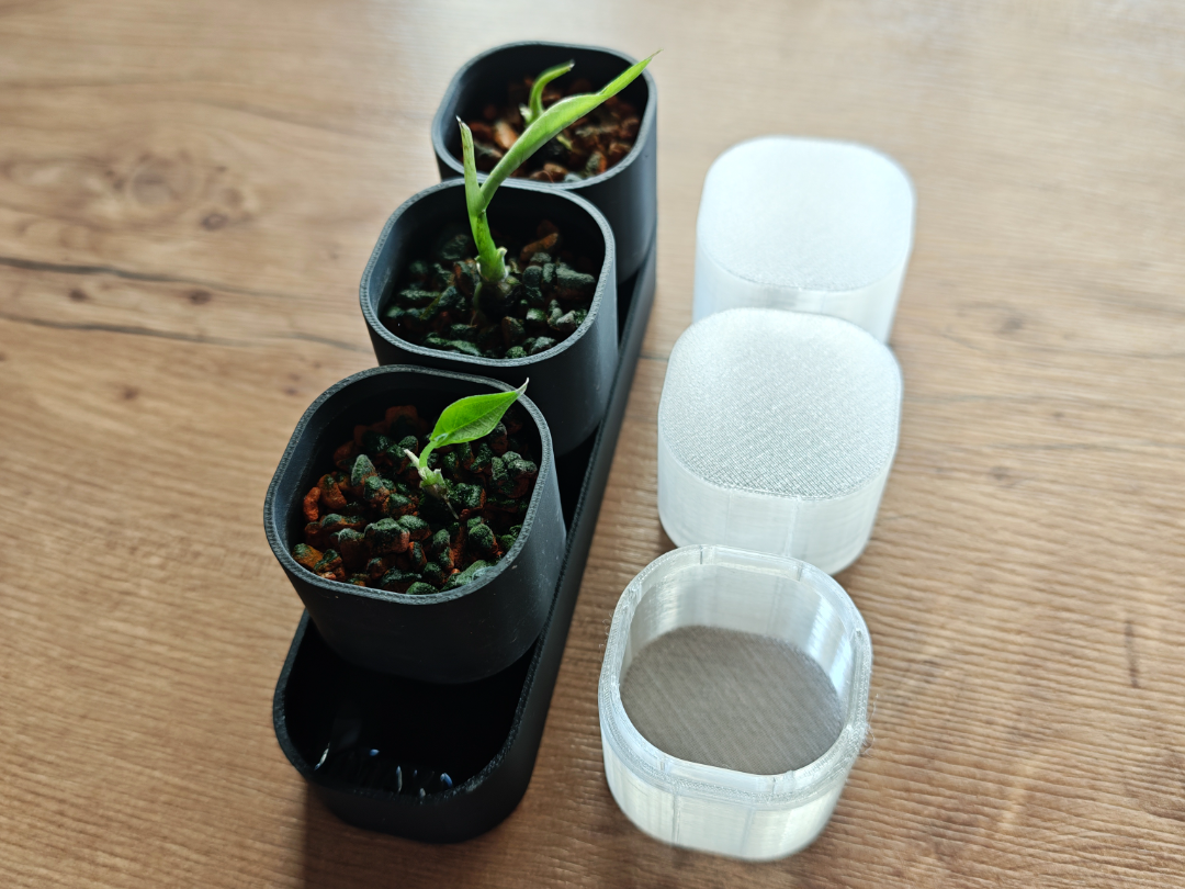 Modular Self-Watering Propagation Station