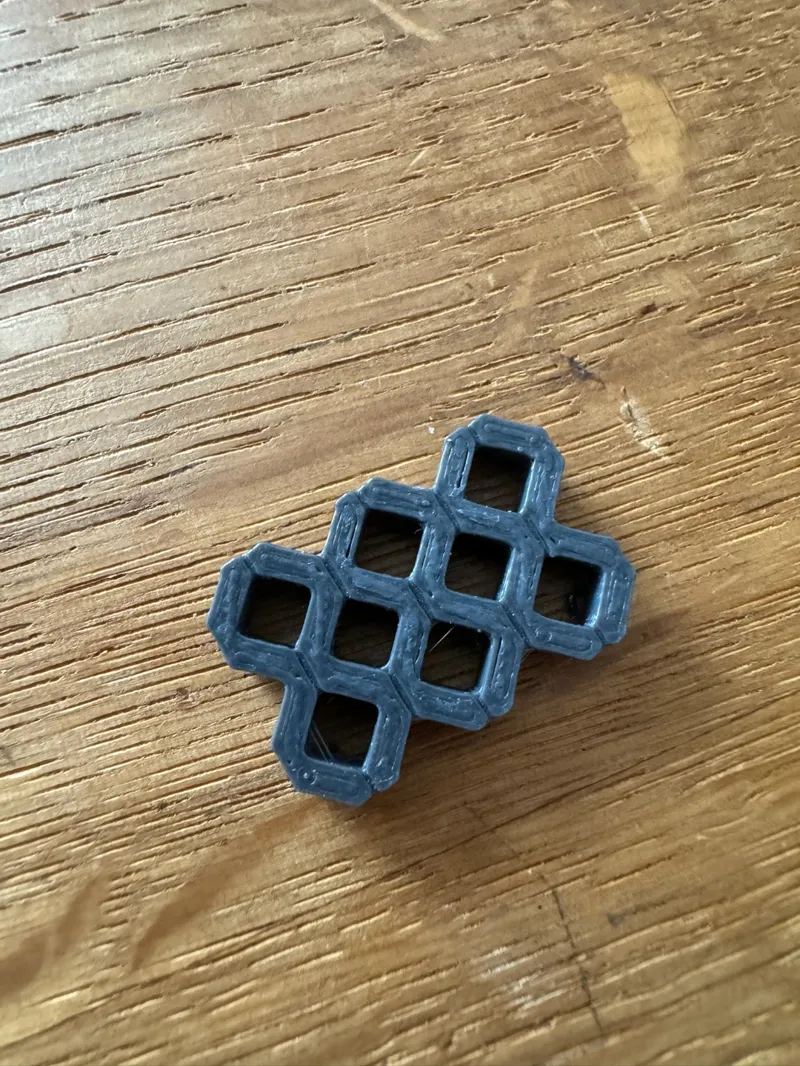 Rasengitterstein im Maßstab 1:10