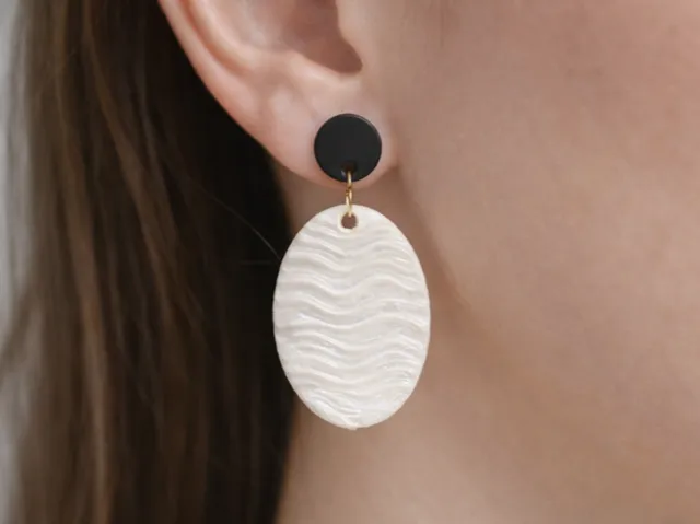 Elegant Wave Earrings