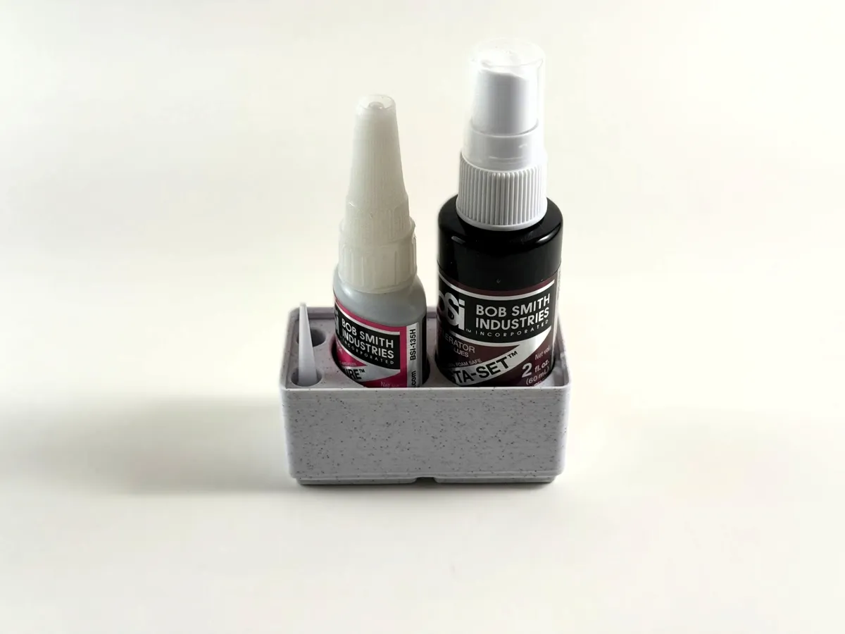 Support Gridfinity pour accélérateur de colle CA BSI 1oz