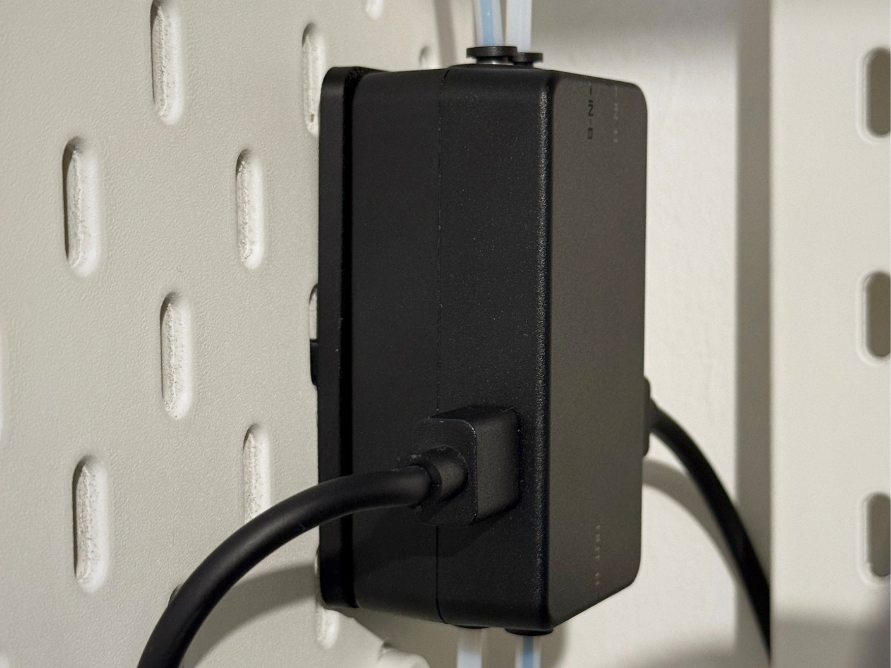 Skadis FTS Mount - Bambu Lab Filament Track Switch