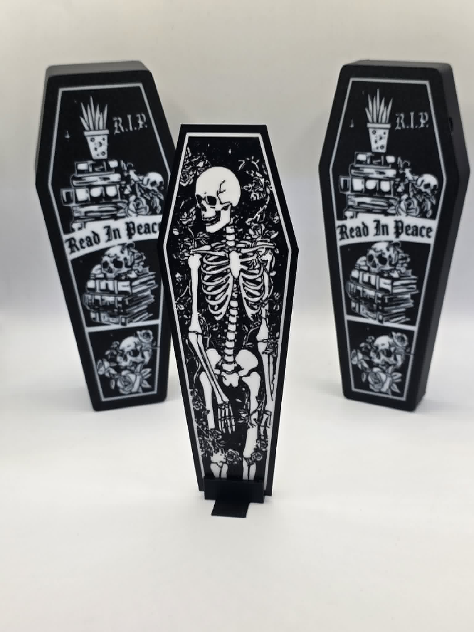 Miniatura 9 do modelo 3D Coffin Case & Gothic Bookmarks