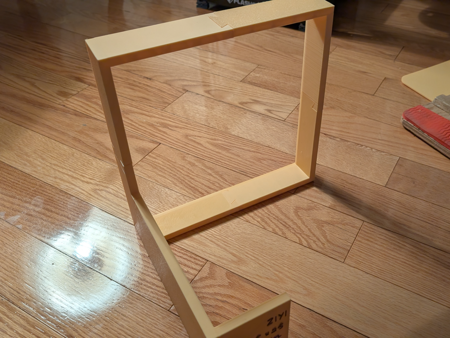 Light 25cm Cube (Minimalist/Open-Frame Design)