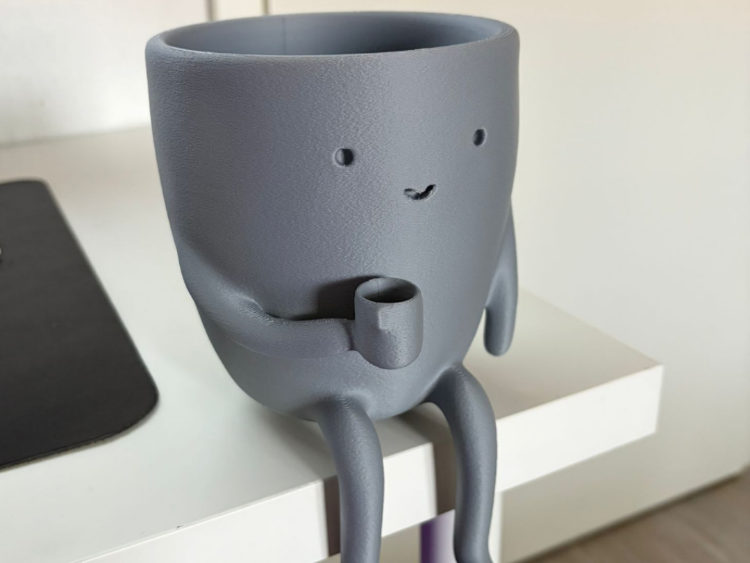 Happy Sitting Cup Planter