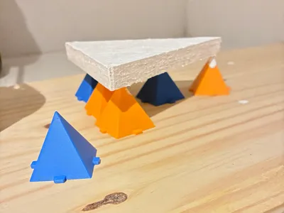 Painters Pyramids (with box)