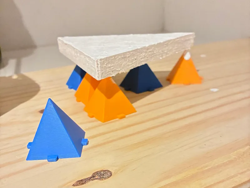 Painters Pyramids (with box)