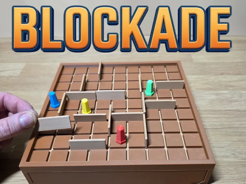 BLOCKADE - The Maze Building Board Game