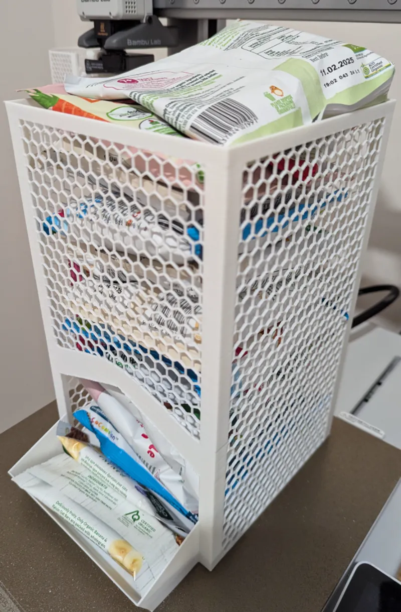 Snack Bin - 150Wx150Dx256H