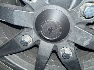 2020-2024 Polaris general hubcap