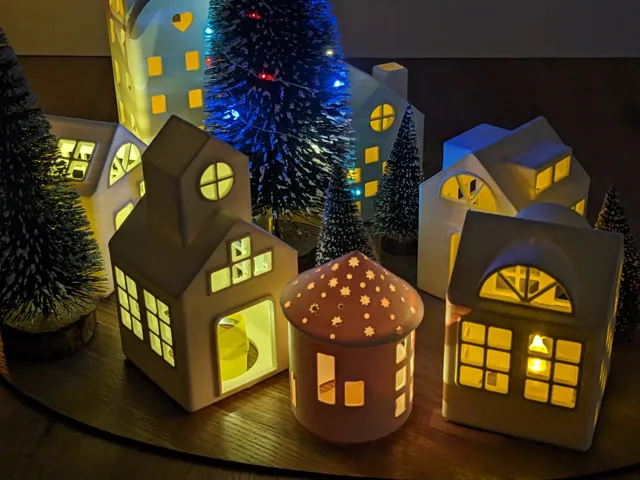 Christmas town houses (no support)