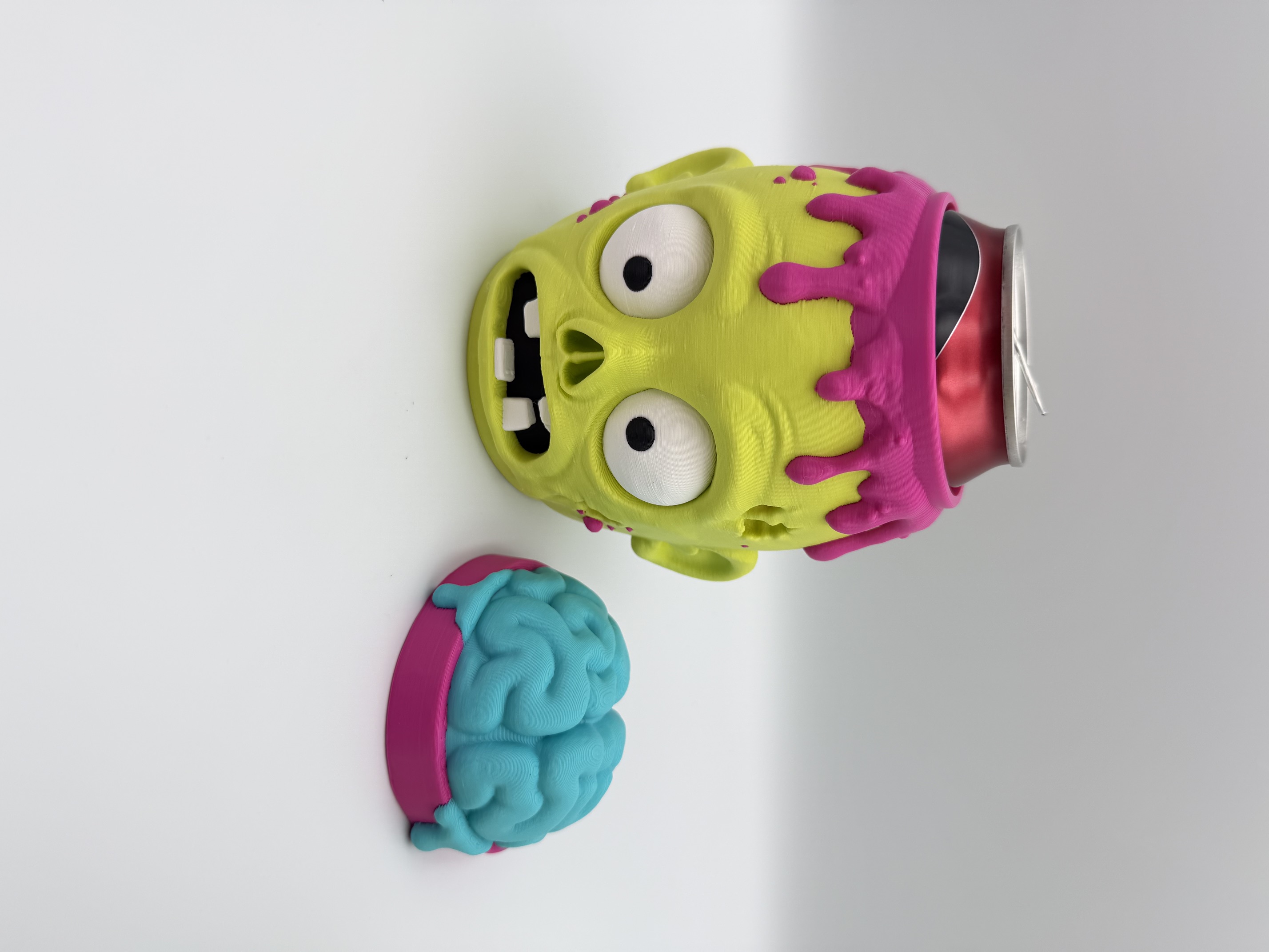 Zombie Can Holder with Brain Topper - Totem Pole - 1