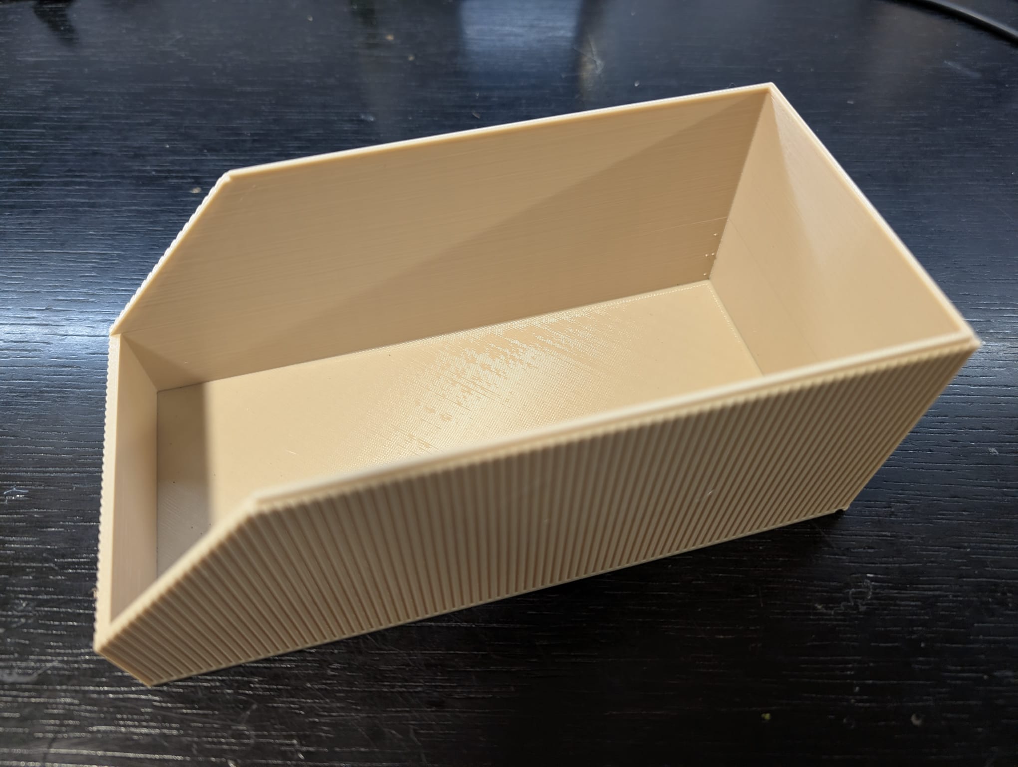 Miniatura 2 do modelo 3D Stackable Parametric Open-Front Storage Bin