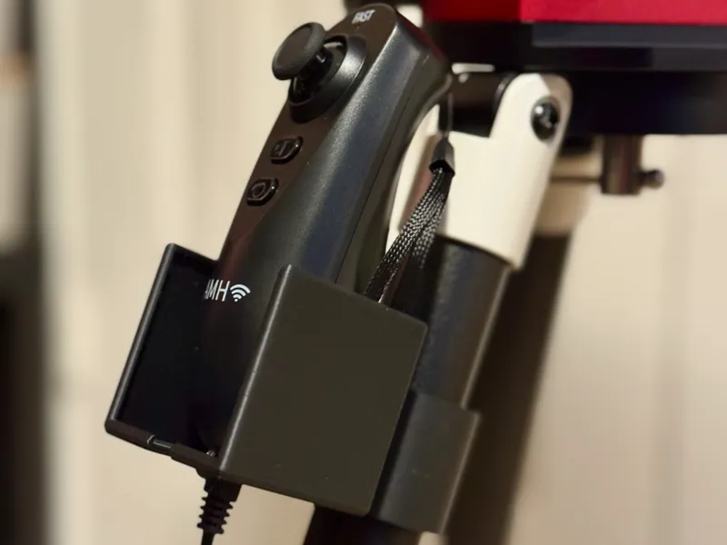 AM5N Hand Controller Holder for 30mm Tripod Leg