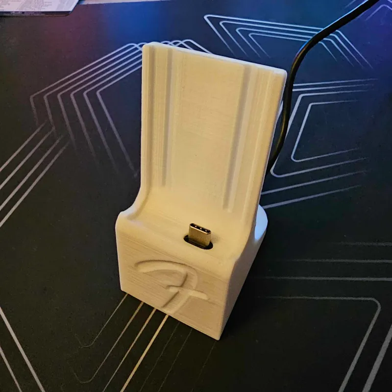 Mustang Micro and Micro Plus Charging Stand