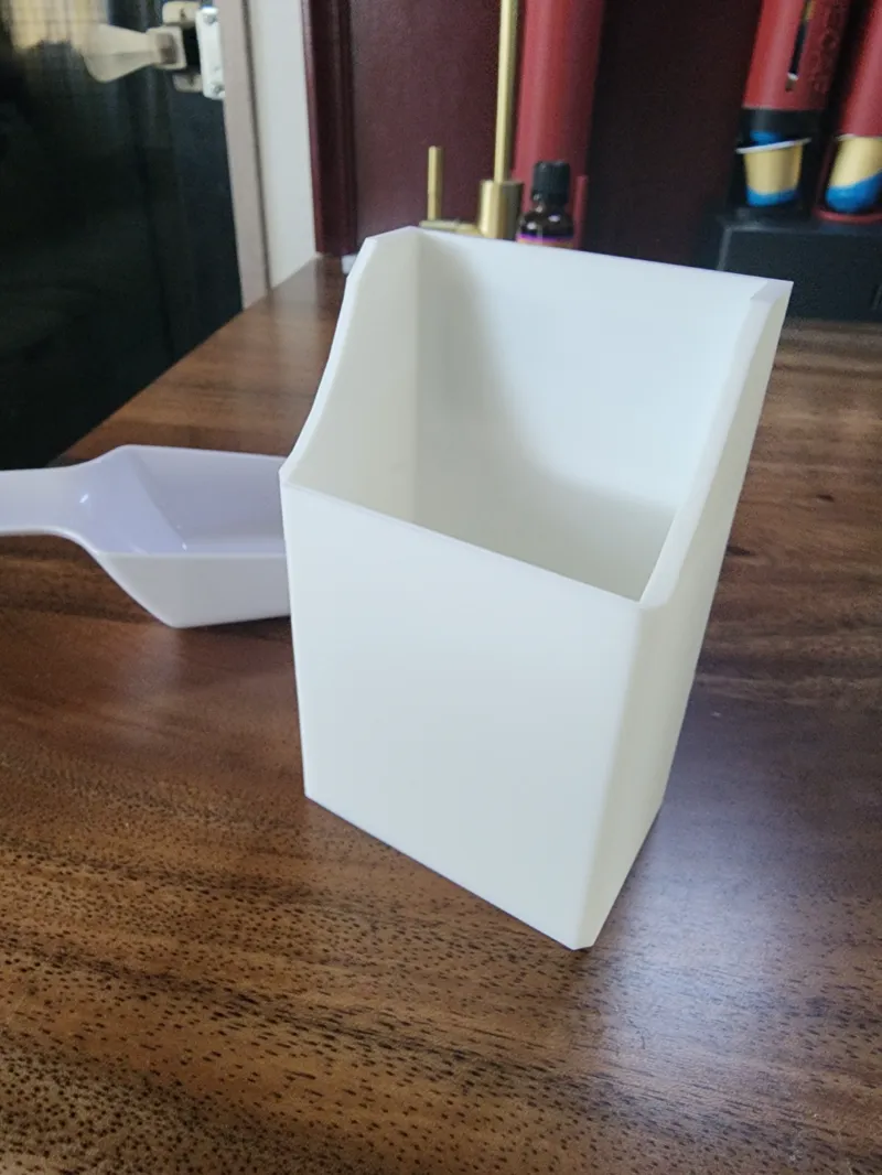 Ice Maker - Scoop Holder
