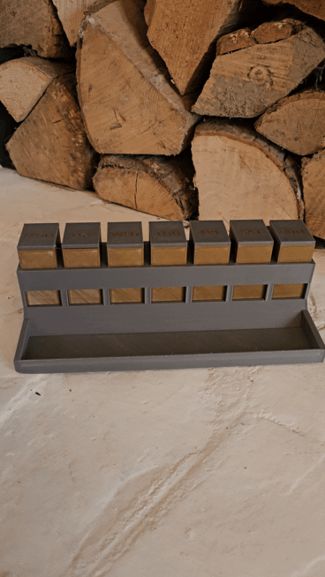 Pill dispenser