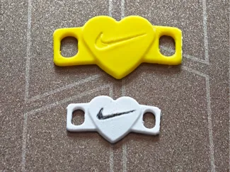 红心搭配Nike商标logo
