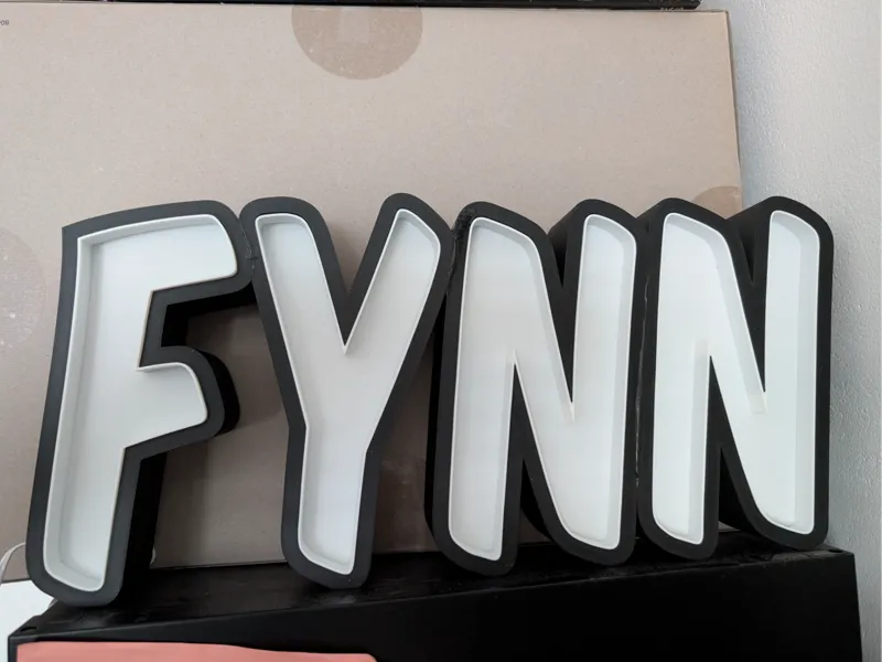 Namenslampe Lightbox Fynn Letters