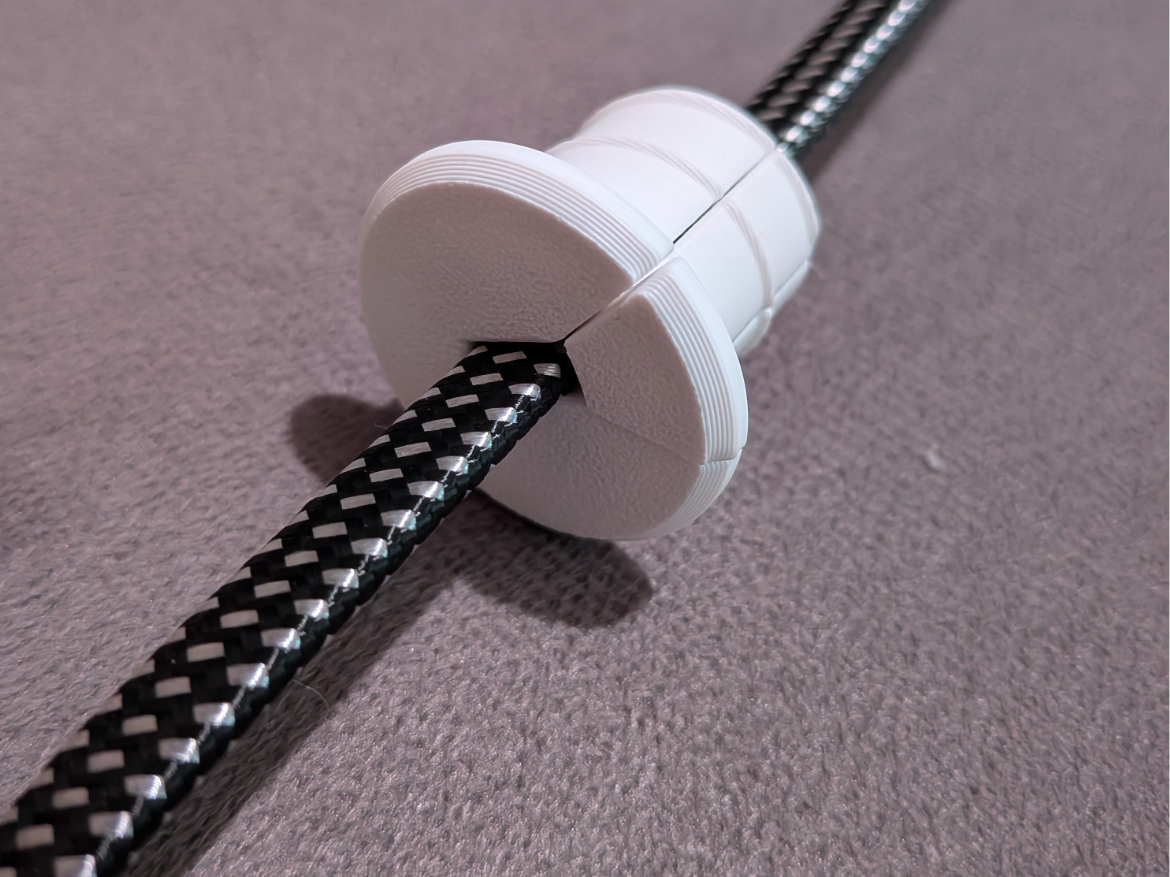 Flat RJ45 cable wall / ceiling grommet