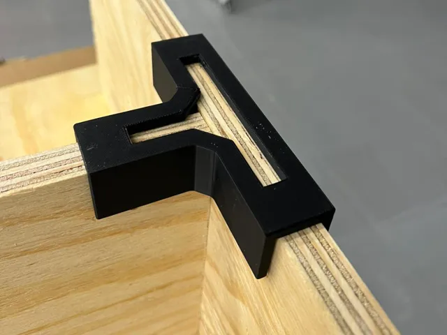 3D Printed T-Joint Connector for Wood Boards