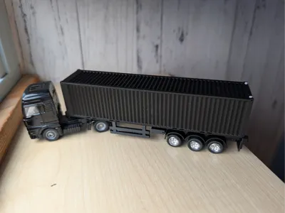 1:87 (HO) scale 40ft container trailer