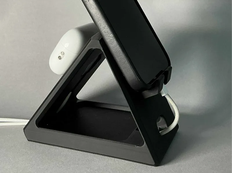 Triangle Phone/Airpods Stand