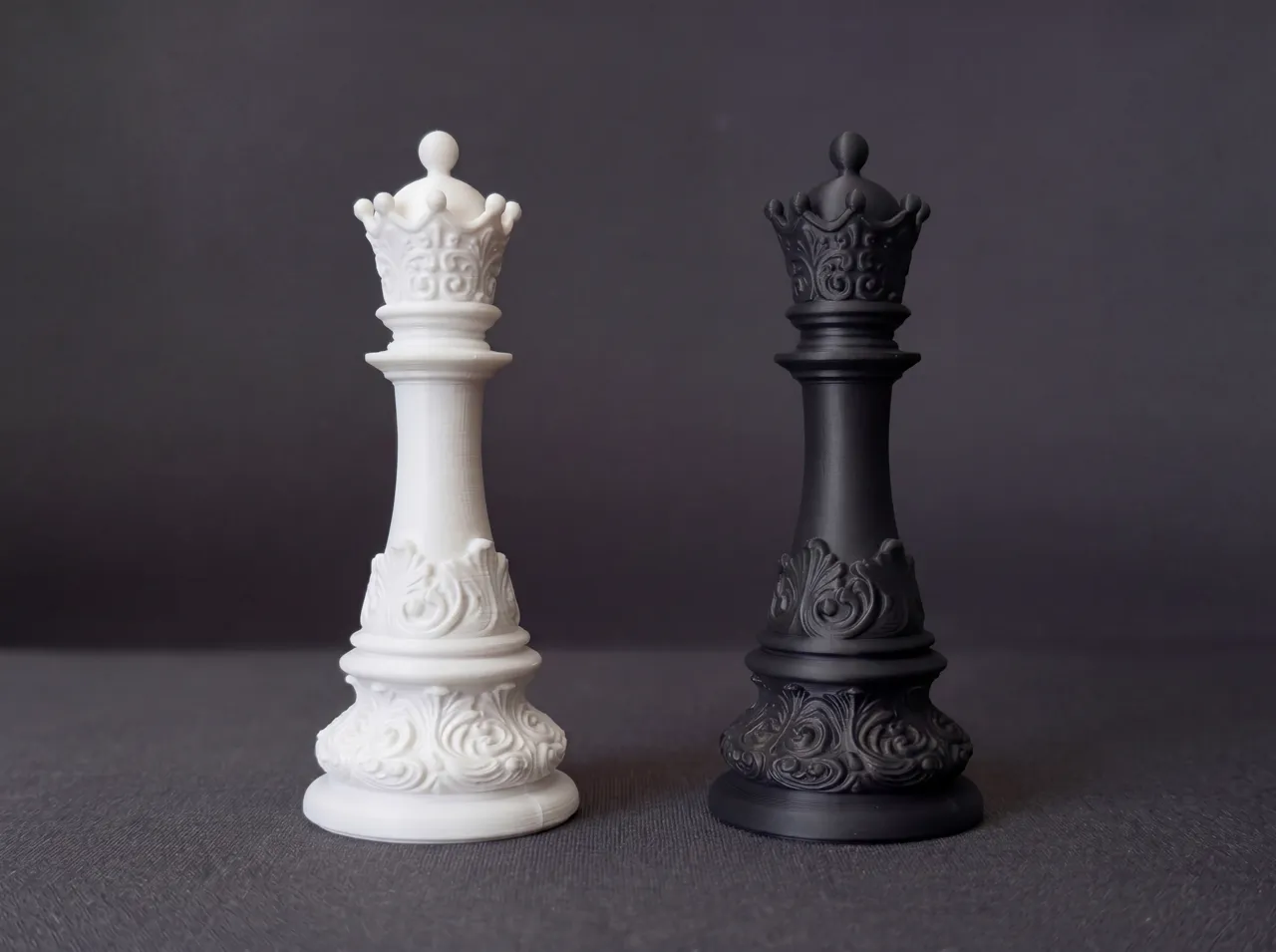 Crown Chess Set view 4