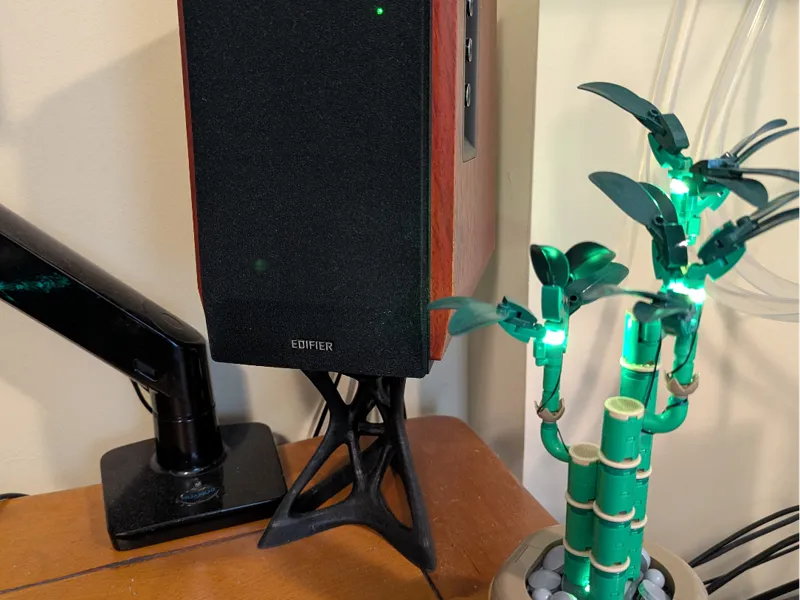 Edifier Adapter for Genelec Voronoi Stands
