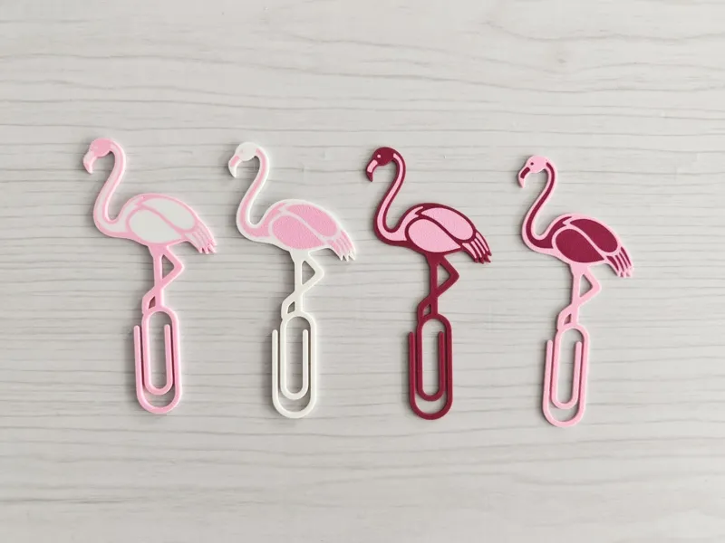 Flamingo paper clips