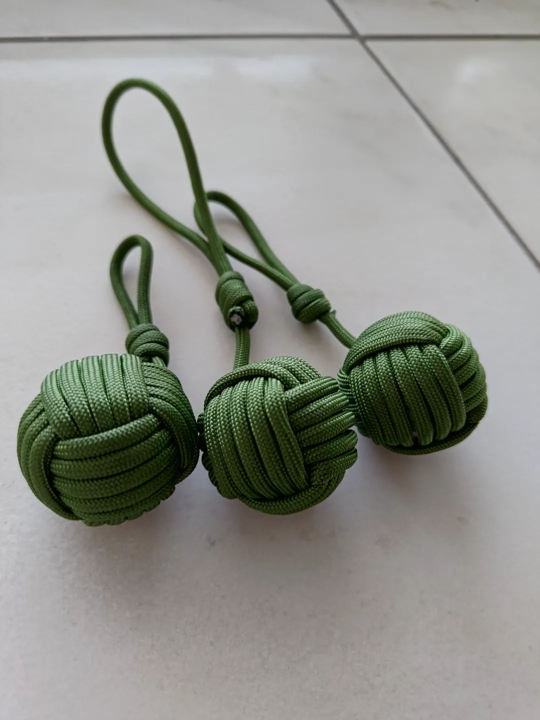 Monkey fist keychain easy DIY view 3