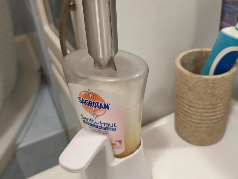 Refill funnel for SAGROTAN soap dispenser