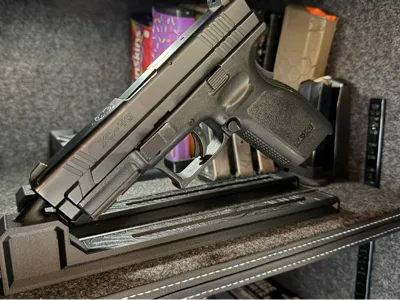 Pistol Stand / Display Remix
