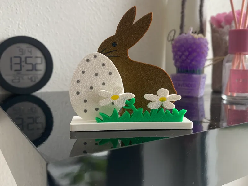 Easter decoration – Bunny, egg and flowers